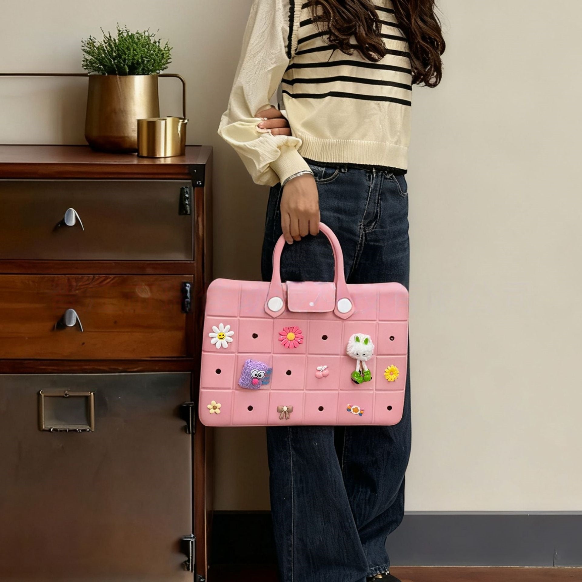 Factory Custom Logo Modern Durable Waterproof EVA Laptop Handbag Protective Notebook Case Wholesale for Women with Handle
